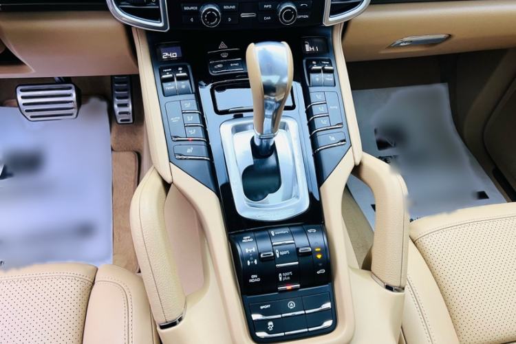 Used Porsche Cayenne 2015 Cayenne 3.0T Interior 5