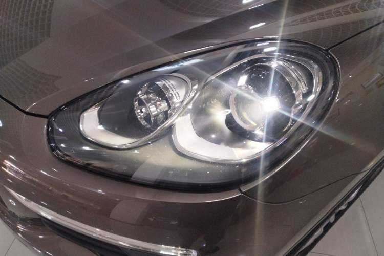 Used Porsche Cayenne 2015 Cayenne 3.0T Left Front Headlight