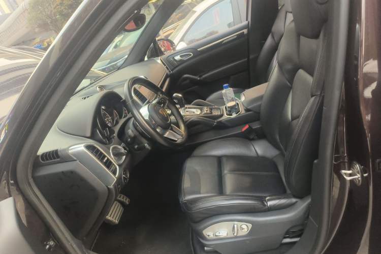 Used Porsche Cayenne 2015 Cayenne 3.0T Left Front Seat
