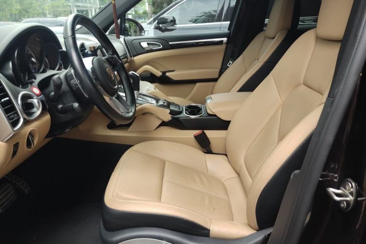 Used Porsche Cayenne 2015 Cayenne 3.0T Left Front Seat