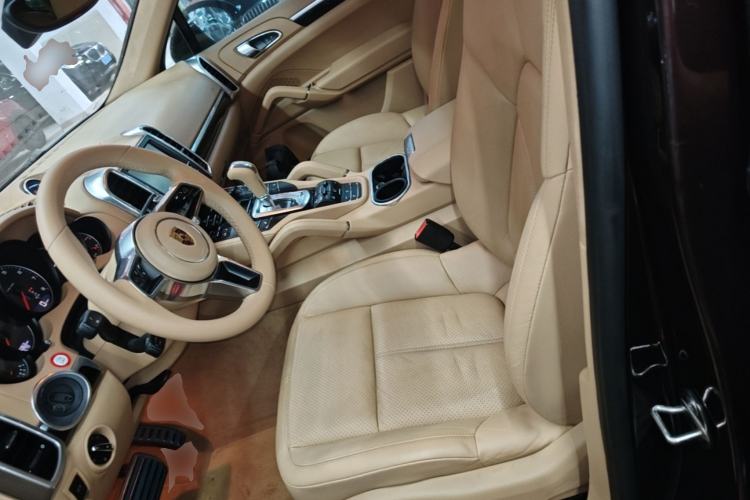 Used Porsche Cayenne 2015 Cayenne 3.0T Left Front Seat