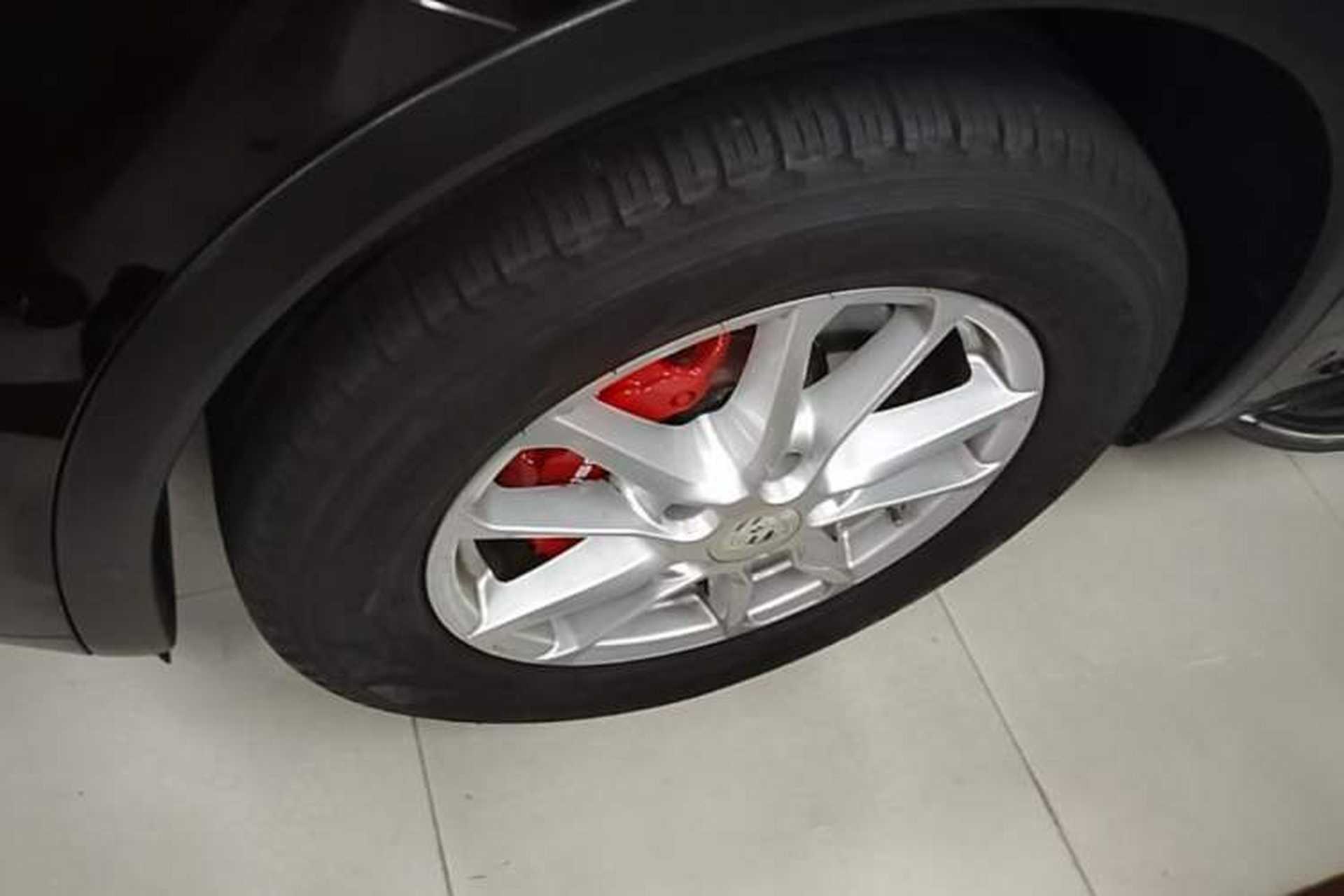 Used Porsche Cayenne 2015 Cayenne 3.0T Left Front Wheel Hub