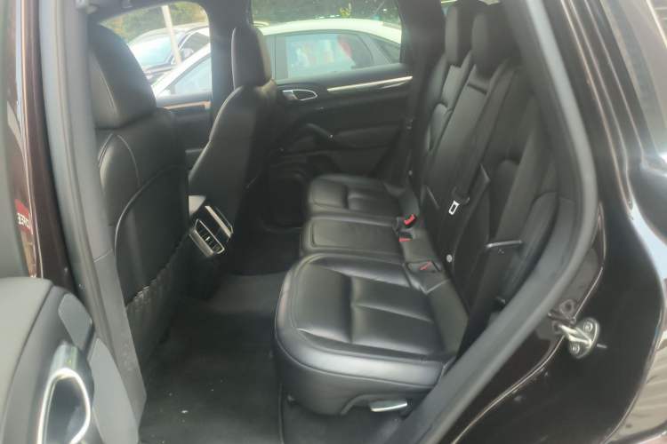 Used Porsche Cayenne 2015 Cayenne 3.0T Left Rear Seat