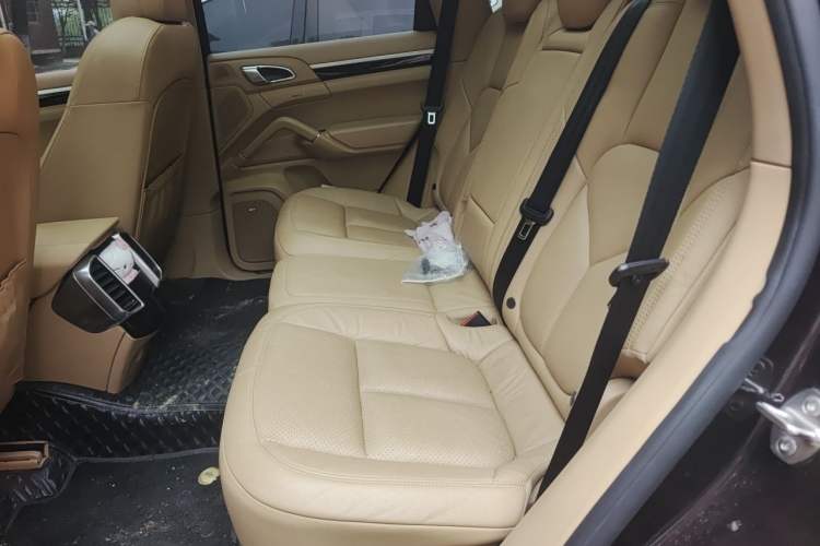 Used Porsche Cayenne 2015 Cayenne 3.0T Left Rear Seat