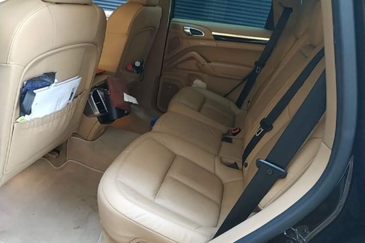 Used Porsche Cayenne 2015 Cayenne 3.0T Left Rear Seat