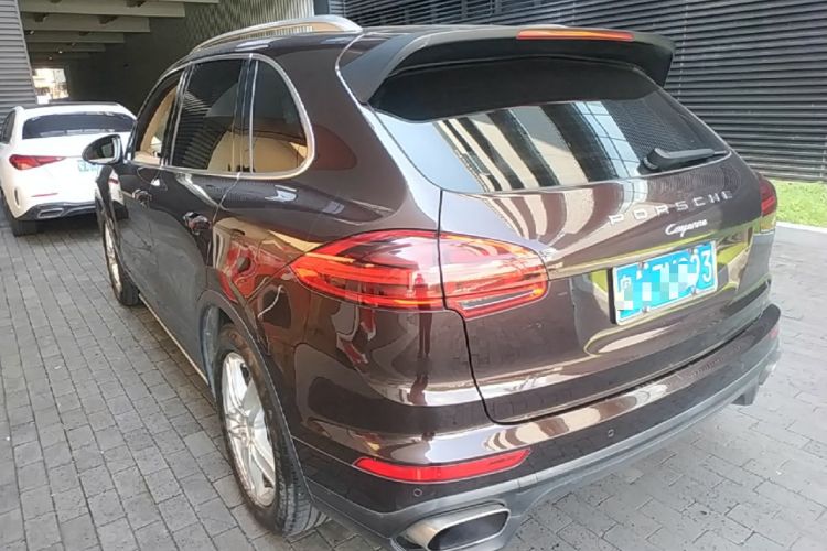 Used Porsche Cayenne 2015 Cayenne 3.0T Rear Left 45 Deg