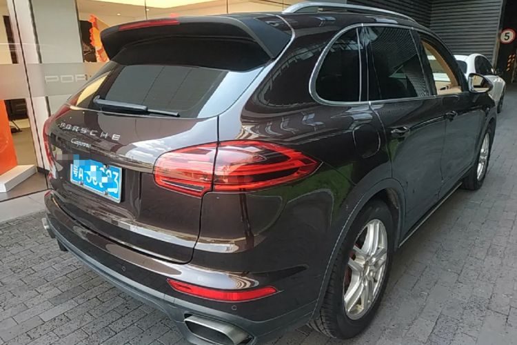 Used Porsche Cayenne 2015 Cayenne 3.0T Rear Right 45 Deg