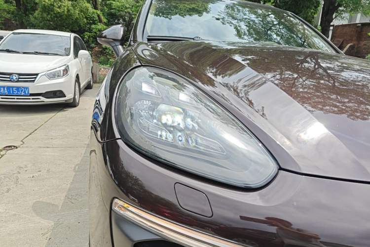 Used Porsche Cayenne 2015 Cayenne 3.0T Right Front Headlight