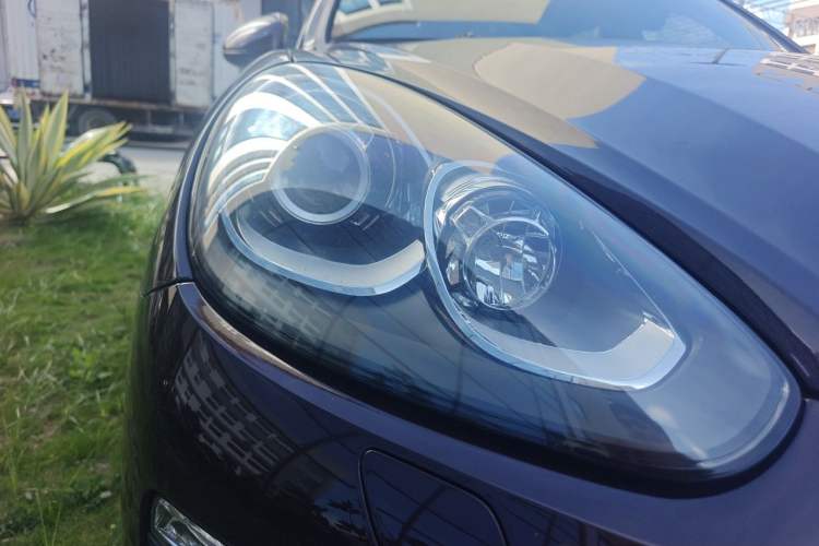Used Porsche Cayenne 2015 Cayenne 3.0T Right Front Headlight