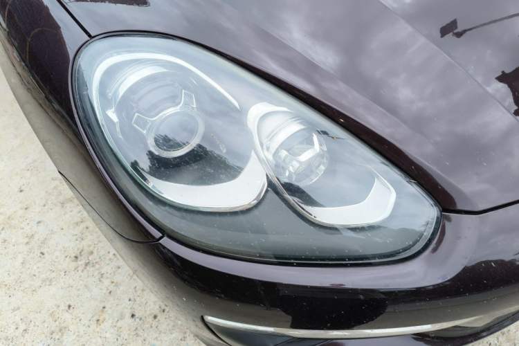 Used Porsche Cayenne 2015 Cayenne 3.0T Right Front Headlight