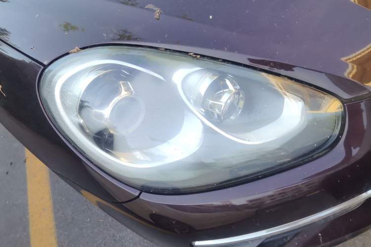 Used Porsche Cayenne 2015 Cayenne 3.0T Right Front Headlight
