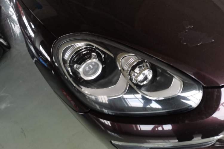 Used Porsche Cayenne 2015 Cayenne 3.0T Right Front Headlight