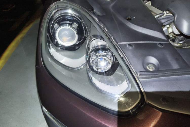 Used Porsche Cayenne 2015 Cayenne 3.0T Right Front Headlight