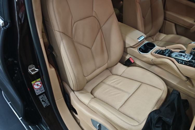 Used Porsche Cayenne 2015 Cayenne 3.0T Right Front Seat