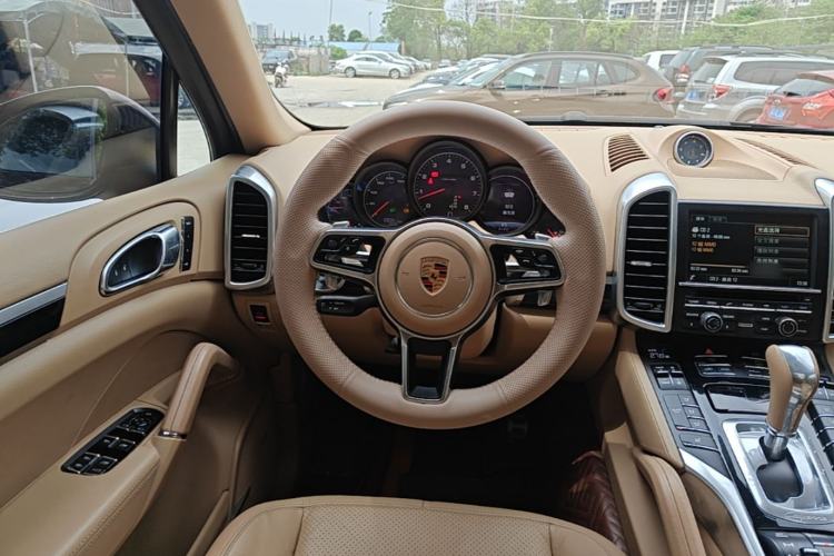 Used Porsche Cayenne 2015 Cayenne 3.0T Steering Wheel