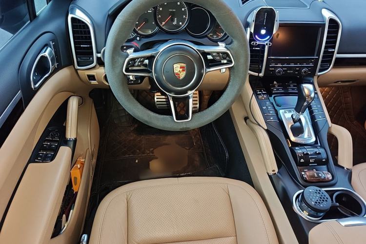 Used Porsche Cayenne 2015 Cayenne 3.0T Steering Wheel