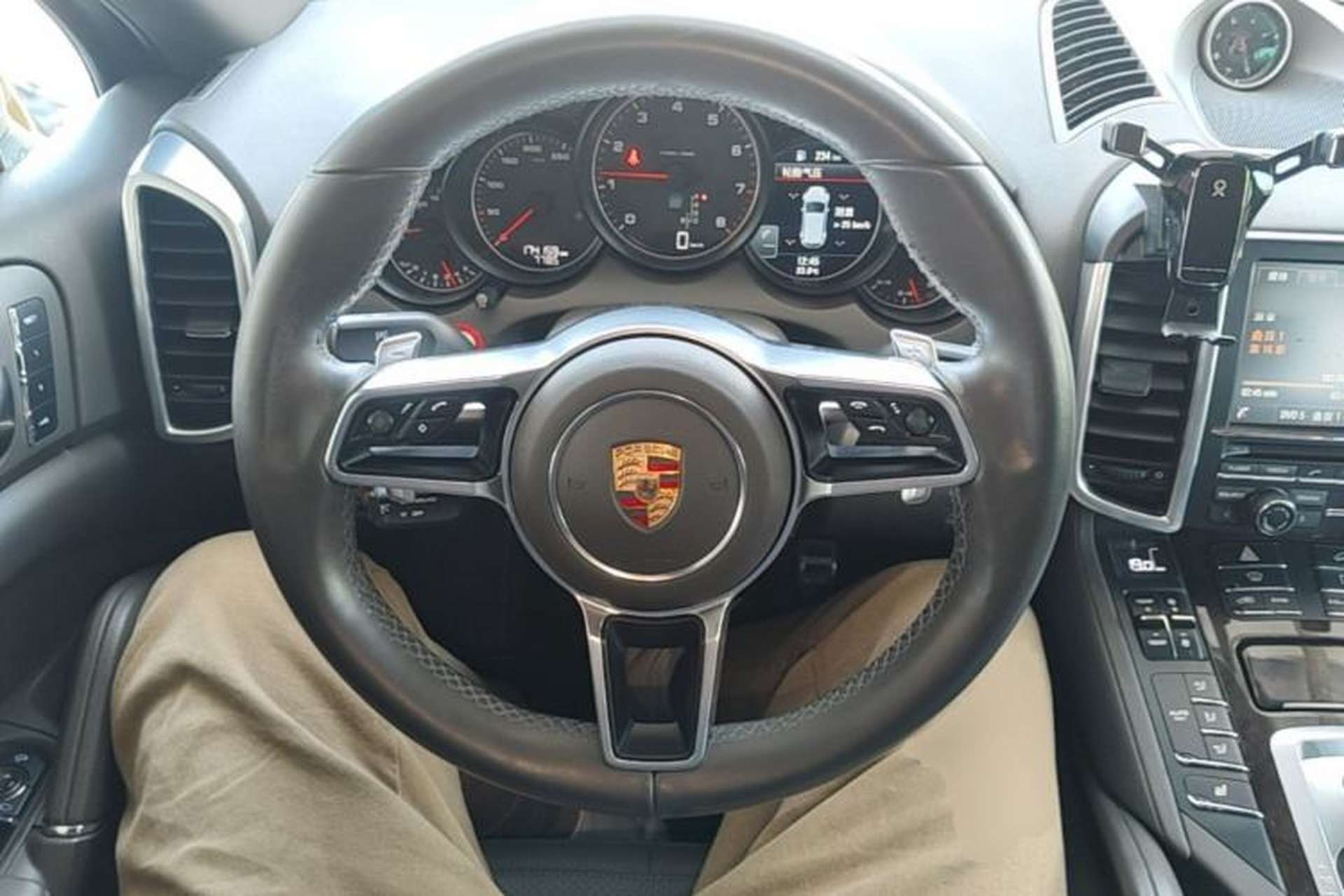 Used Porsche Cayenne 2015 Cayenne 3.0T Steering Wheel