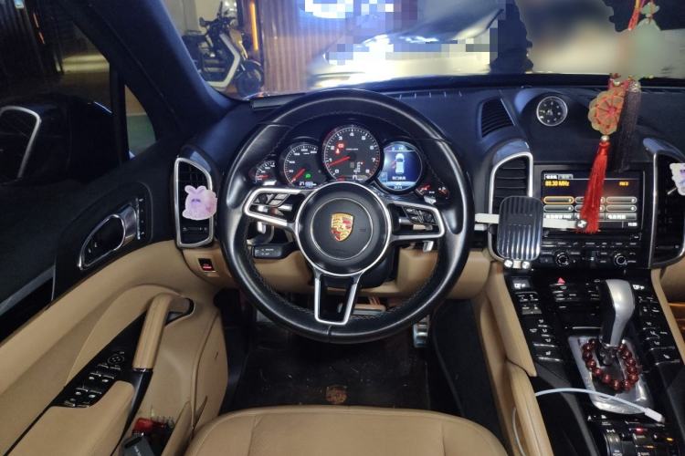 Used Porsche Cayenne 2015 Cayenne 3.0T Steering Wheel