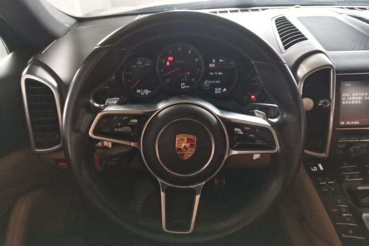 Used Porsche Cayenne 2015 Cayenne 3.0T Steering Wheel
