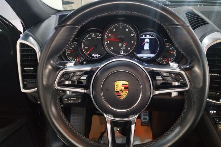 Used Porsche Cayenne 2015 Cayenne 3.0T Steering Wheel
