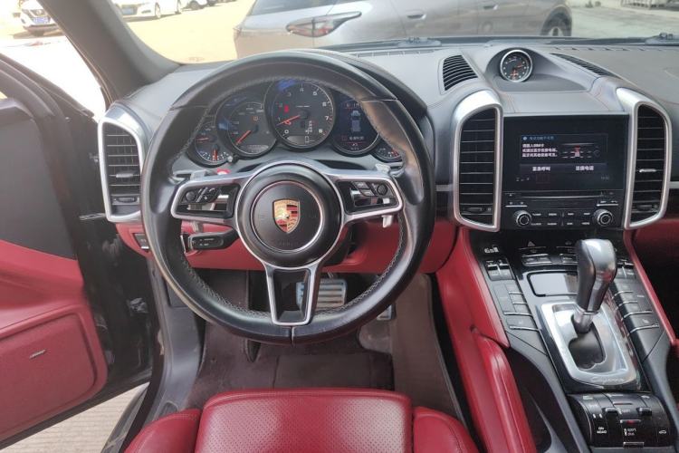 Used Porsche Cayenne 2015 Cayenne 3.0T Steering Wheel