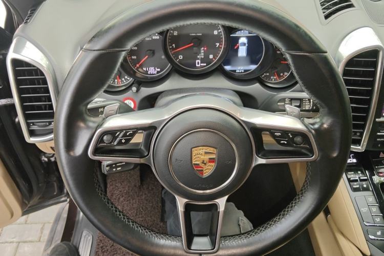 Used Porsche Cayenne 2015 Cayenne 3.0T Steering Wheel