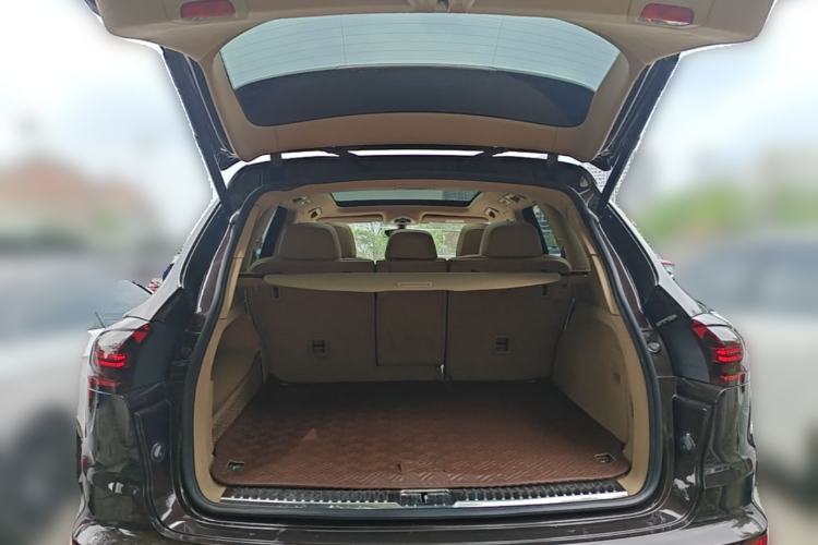 Used Porsche Cayenne 2015 Cayenne 3.0T Trunk