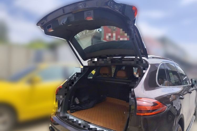 Used Porsche Cayenne 2015 Cayenne 3.0T Trunk