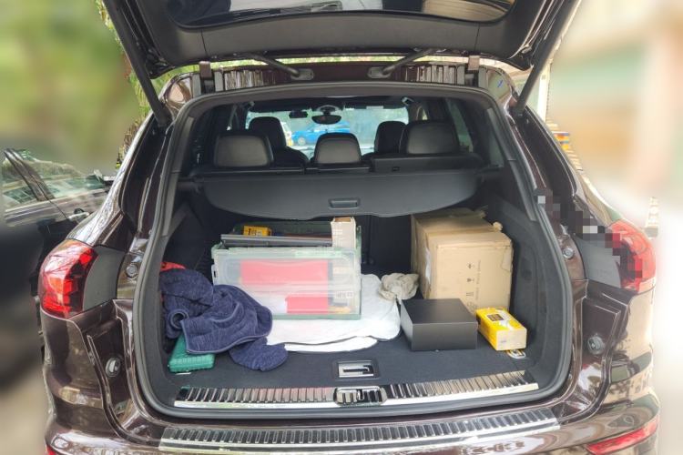 Used Porsche Cayenne 2015 Cayenne 3.0T Trunk