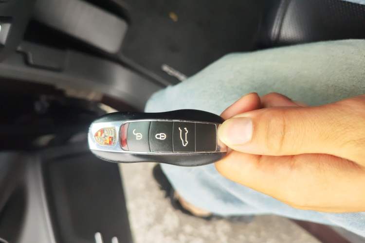 Used Porsche Cayenne 2015 Cayenne 3.0T Vehicle Key