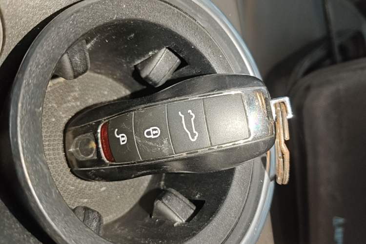 Used Porsche Cayenne 2015 Cayenne 3.0T Vehicle Key
