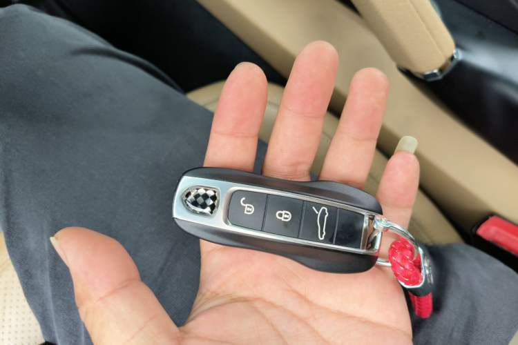 Used Porsche Cayenne 2015 Cayenne 3.0T Vehicle Key