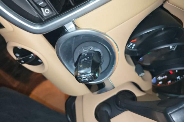 Used Porsche Cayenne 2015 Cayenne 3.0T Vehicle Key