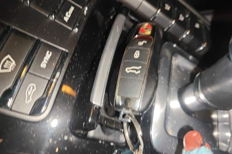Used Porsche Cayenne 2015 Cayenne 3.0T Vehicle Key