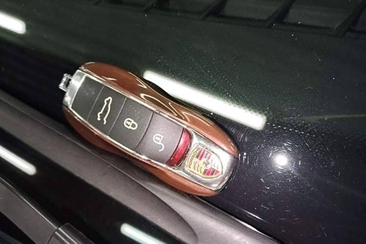 Used Porsche Cayenne 2015 Cayenne 3.0T Vehicle Key