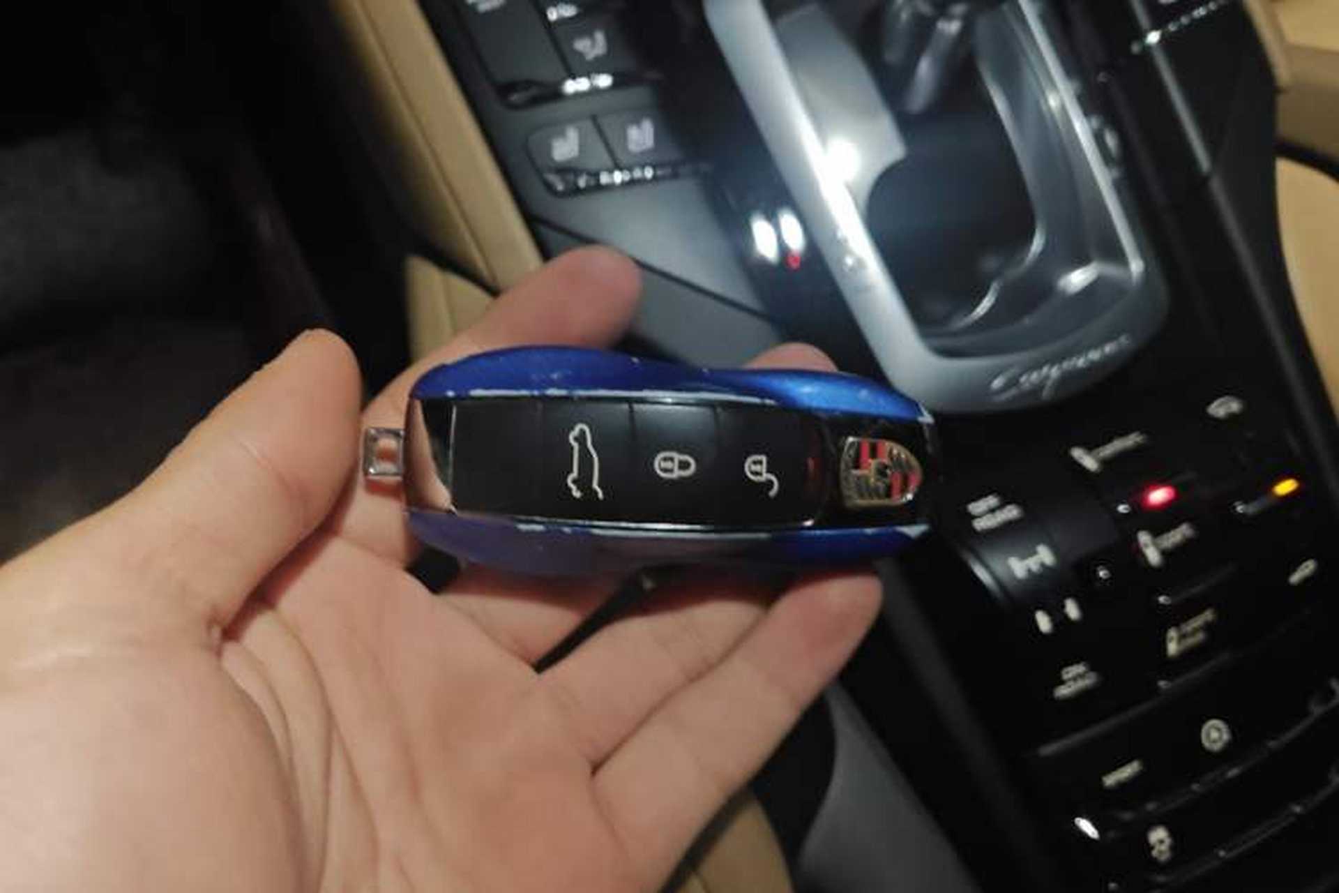 Used Porsche Cayenne 2015 Cayenne 3.0T Vehicle Key
