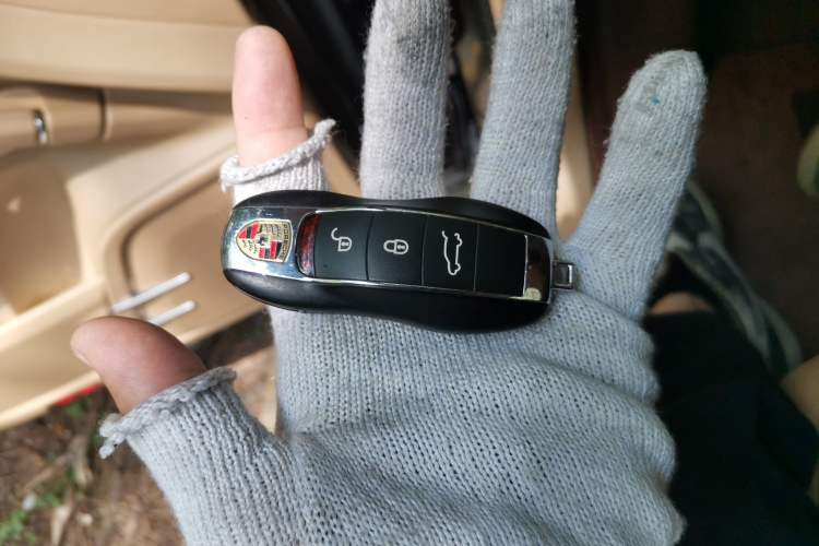 Used Porsche Cayenne 2015 Cayenne 3.0T Vehicle Key