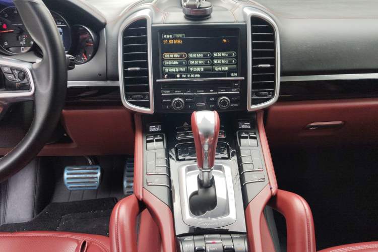 Used Porsche Cayenne 2015 Cayenne 3.0T Audio And AC Panel