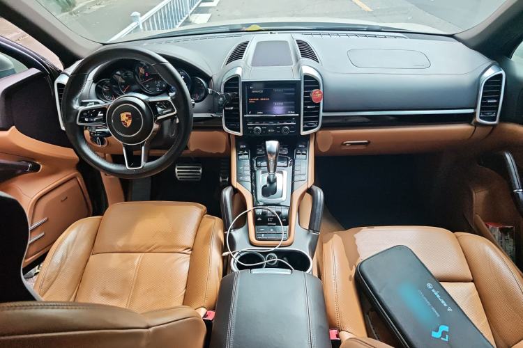Used Porsche Cayenne 2015 Cayenne 3.0T Center Console