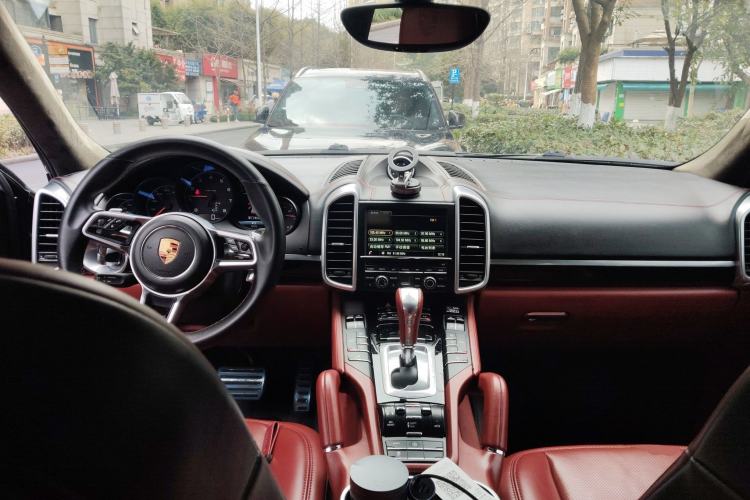 Used Porsche Cayenne 2015 Cayenne 3.0T Center Console