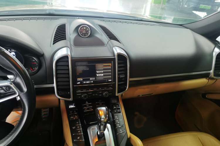 Used Porsche Cayenne 2015 Cayenne 3.0T Interior 2