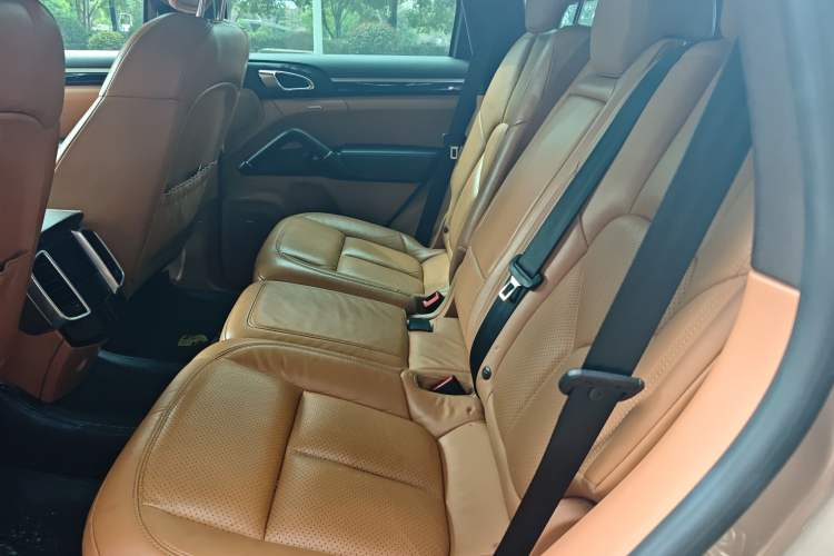 Used Porsche Cayenne 2015 Cayenne 3.0T Left Rear Seat
