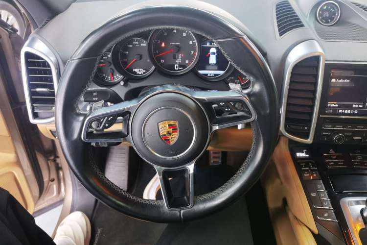 Used Porsche Cayenne 2015 Cayenne 3.0T Steering Wheel