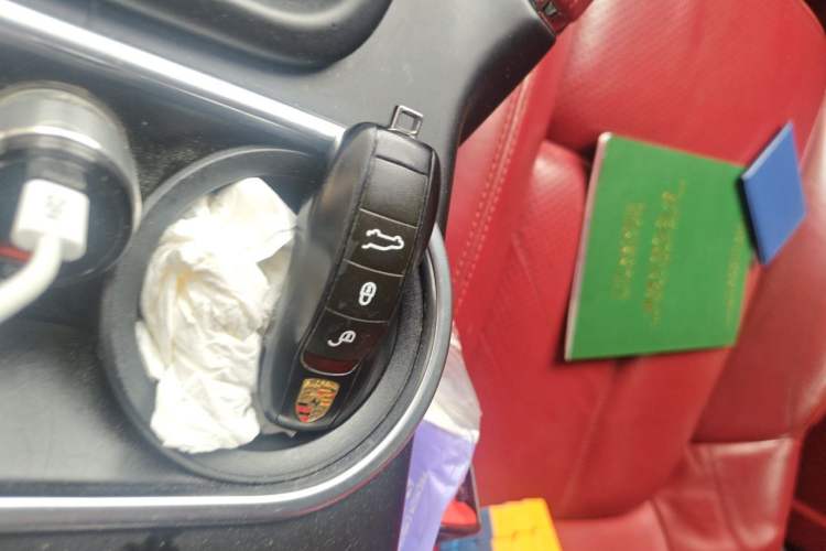Used Porsche Cayenne 2015 Cayenne 3.0T Vehicle Key