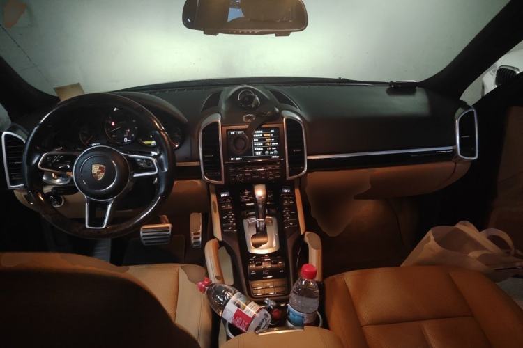 Used Porsche Cayenne 2015 Cayenne 3.0T Center Console