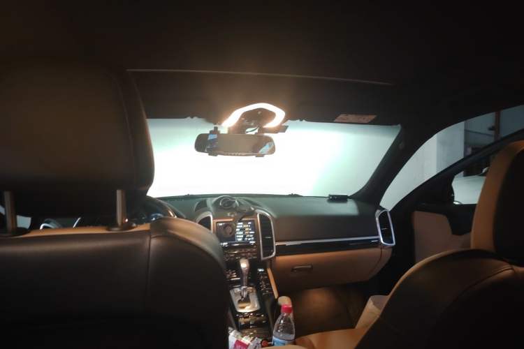 Used Porsche Cayenne 2015 Cayenne 3.0T Headliner