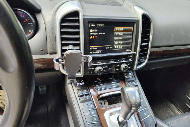 Used Porsche Cayenne 2015 Cayenne 3.0T Audio And AC Panel