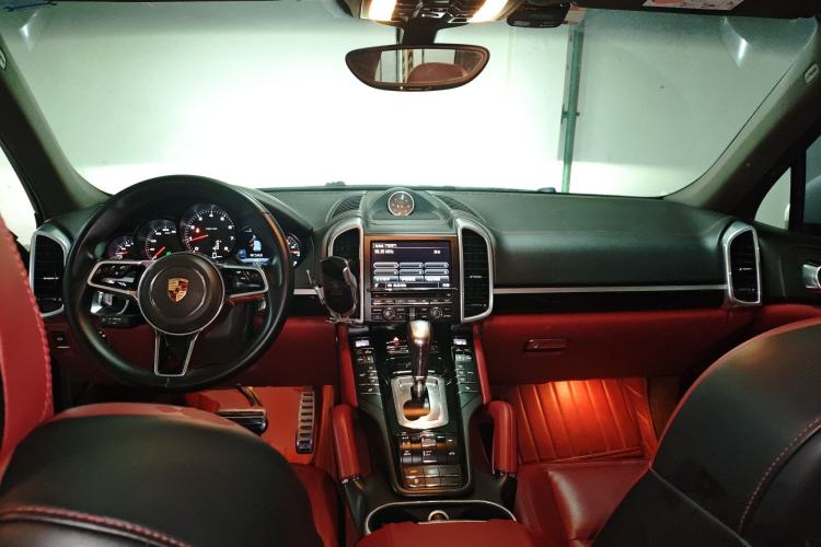 Used Porsche Cayenne 2015 Cayenne 3.0T Center Console