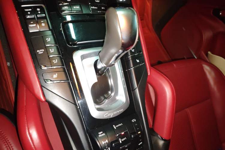 Used Porsche Cayenne 2015 Cayenne 3.0T Gear Lever