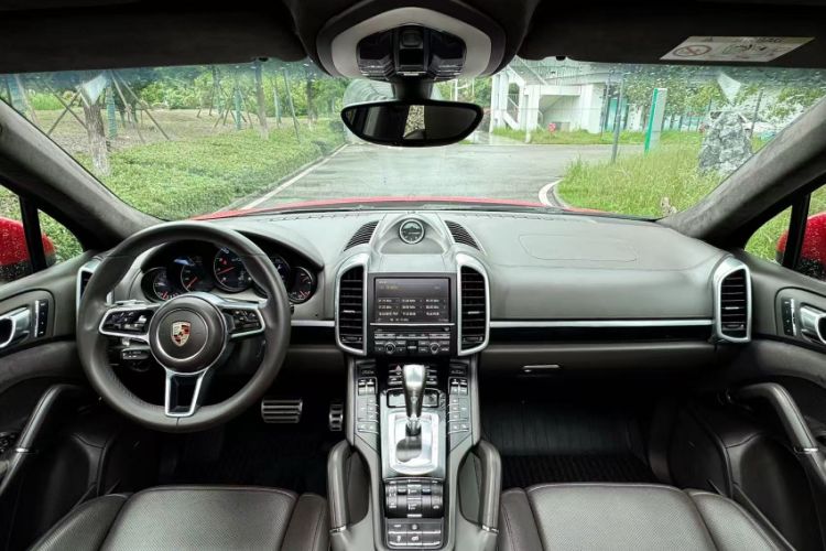 Used Porsche Cayenne 2015 Cayenne GTS 3.6T Interior 2